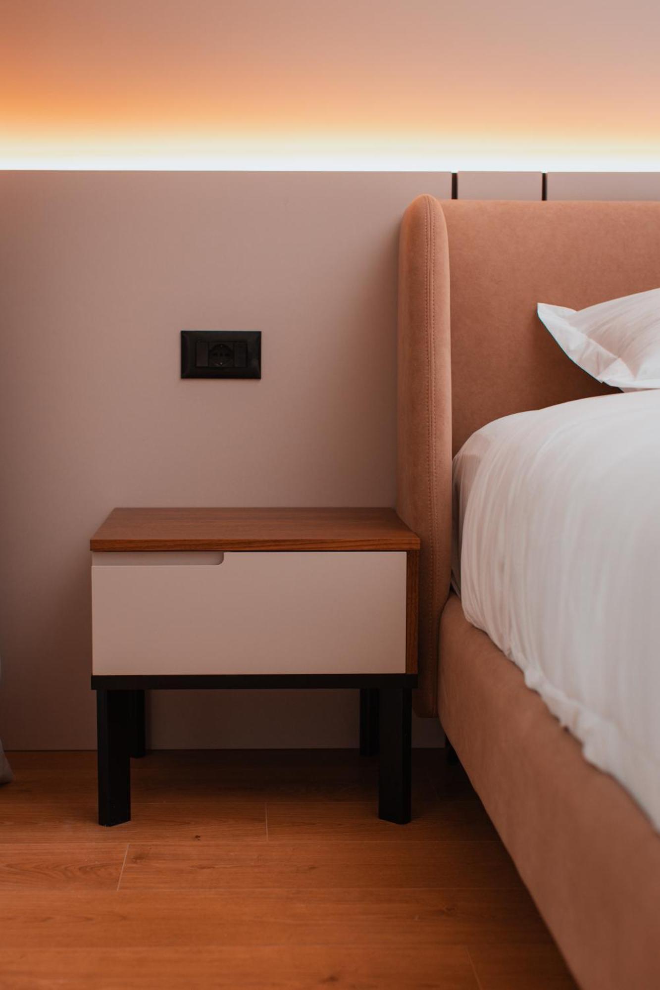 Royal G Deluxe Hotel Shkallnur Luaran gambar